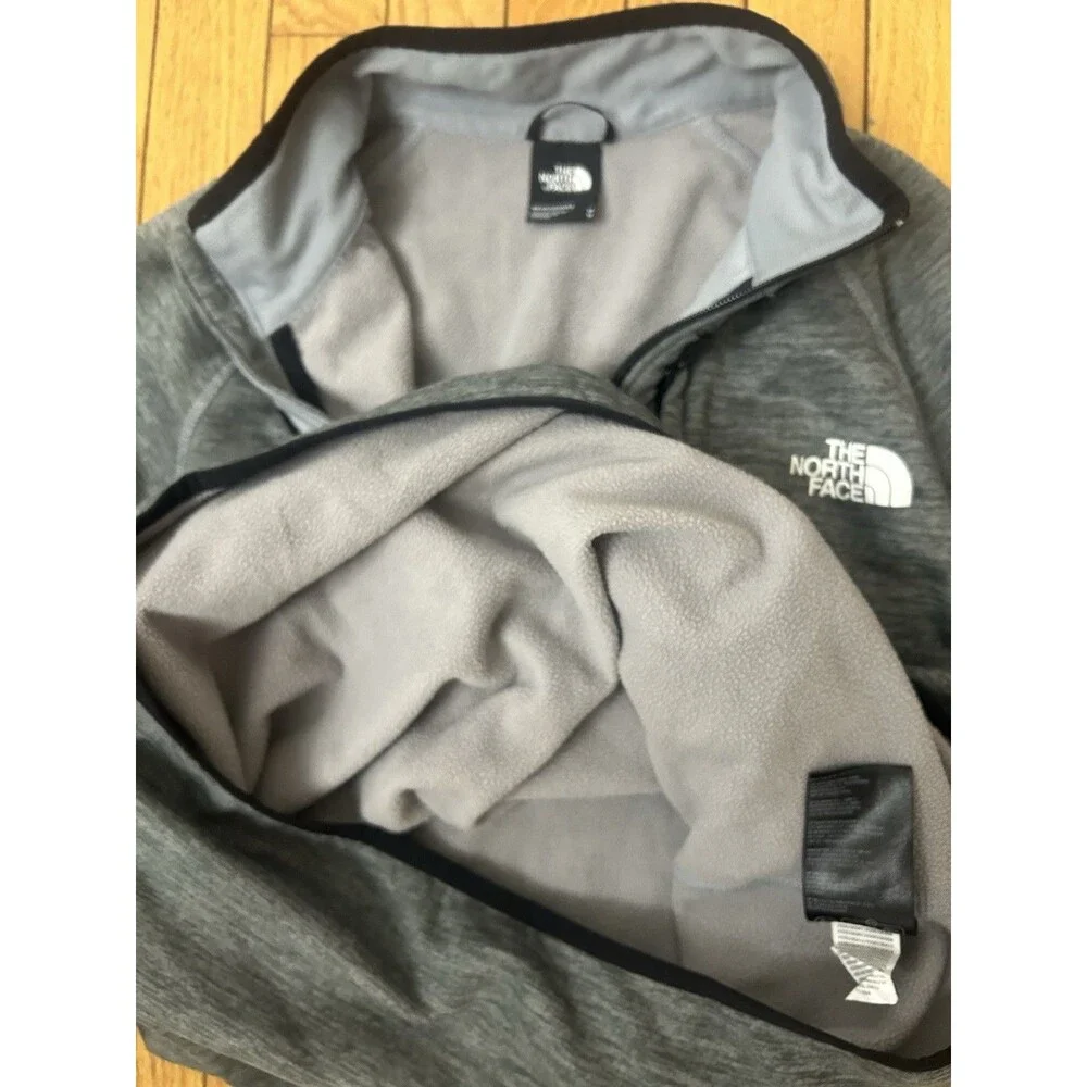 The North Face Men’s Size Medium Gray Fleece 1/4 Zip Pullover Sweatshirt Warm